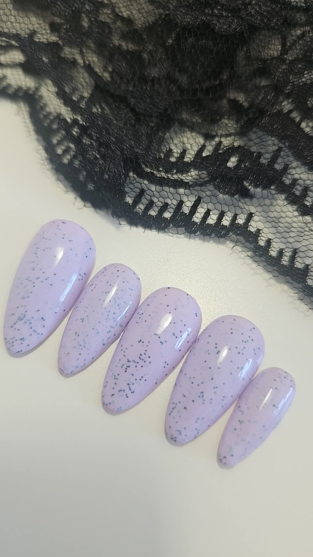 Press - on Nails Lilas Envoûté Pressonnailsdesign
