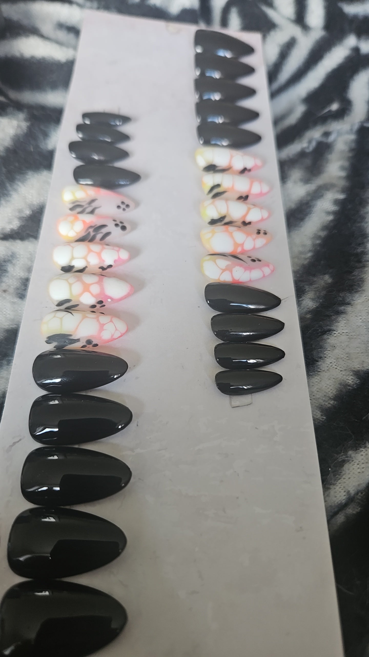 Press - on Nails Crocodile Néon Pressonnailsdesign