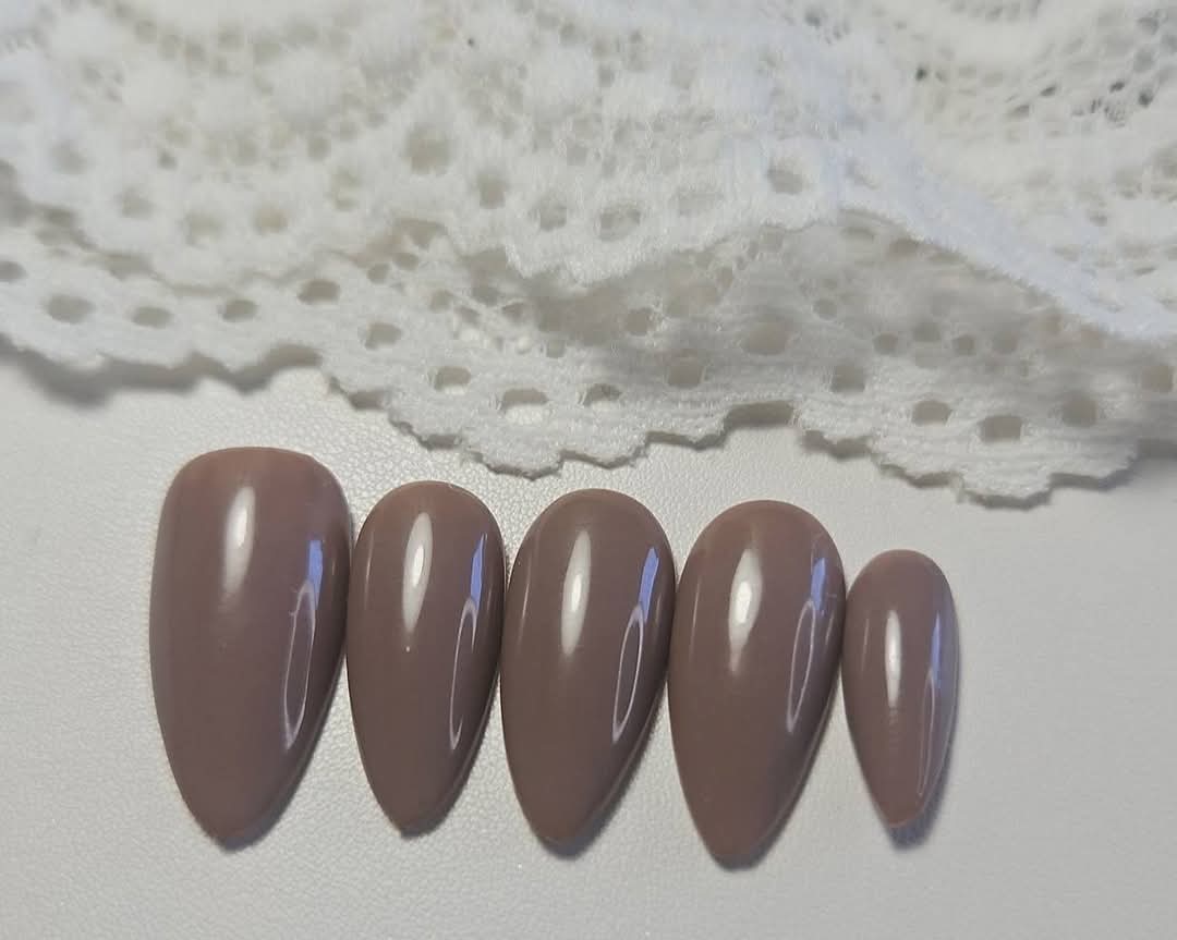 Press - on Nail Douceur marron Choco muffin Pressonnailsdesign