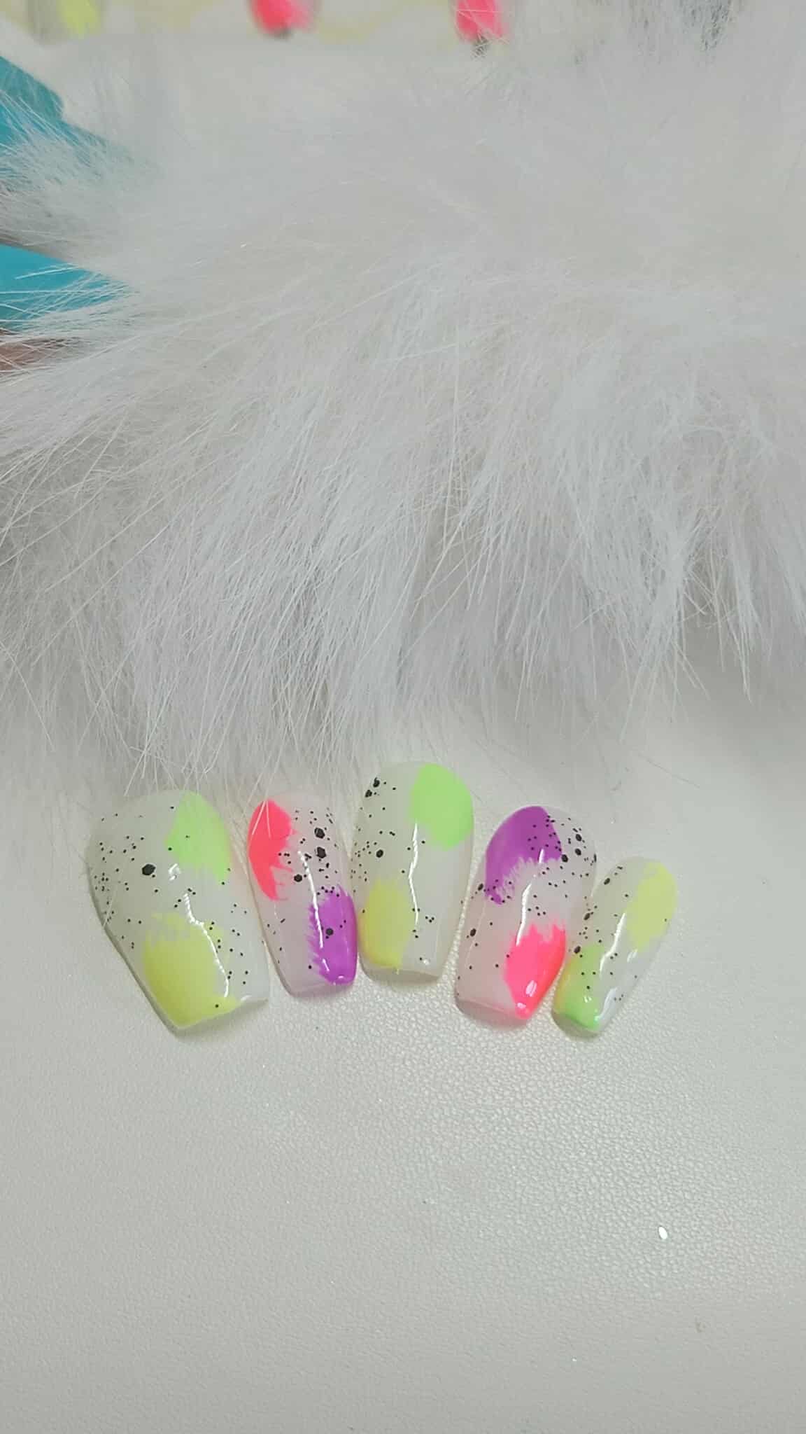 Press-O Pressonnailsdesign