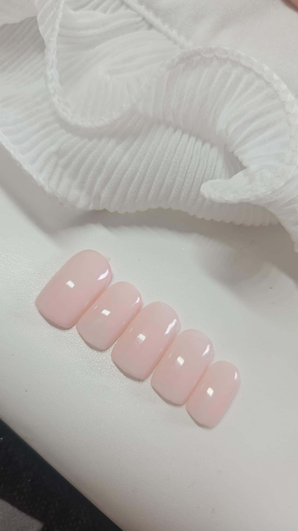Press-On Nails Rose Laiteux 9161 Pressonnailsdesign