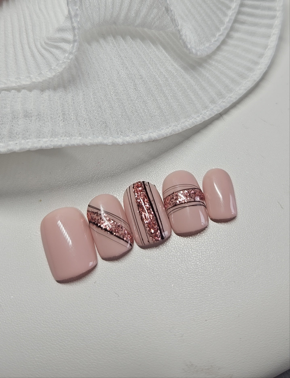 Press-On Nails Élégance Rosée Pressonnailsdesign