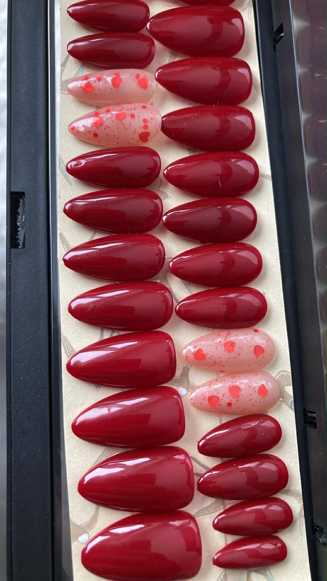 Press - on Nails Amour Secret