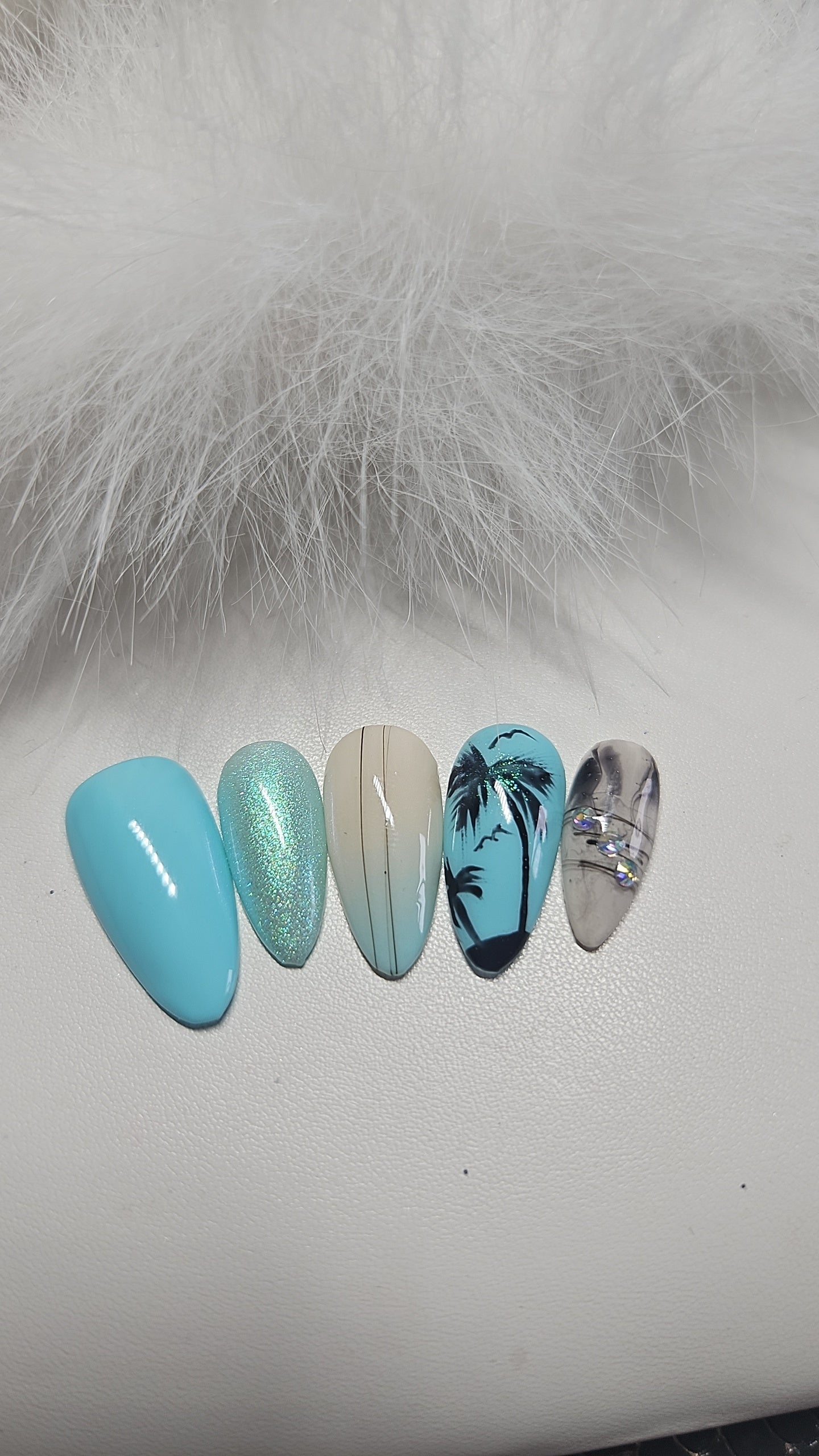 Press-on Nails Sous les Palmiers Pressonnailsdesign