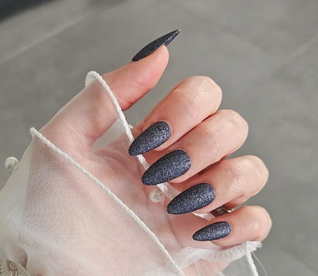 Press-On Nails Chic Obscur Pressonnailsdesign