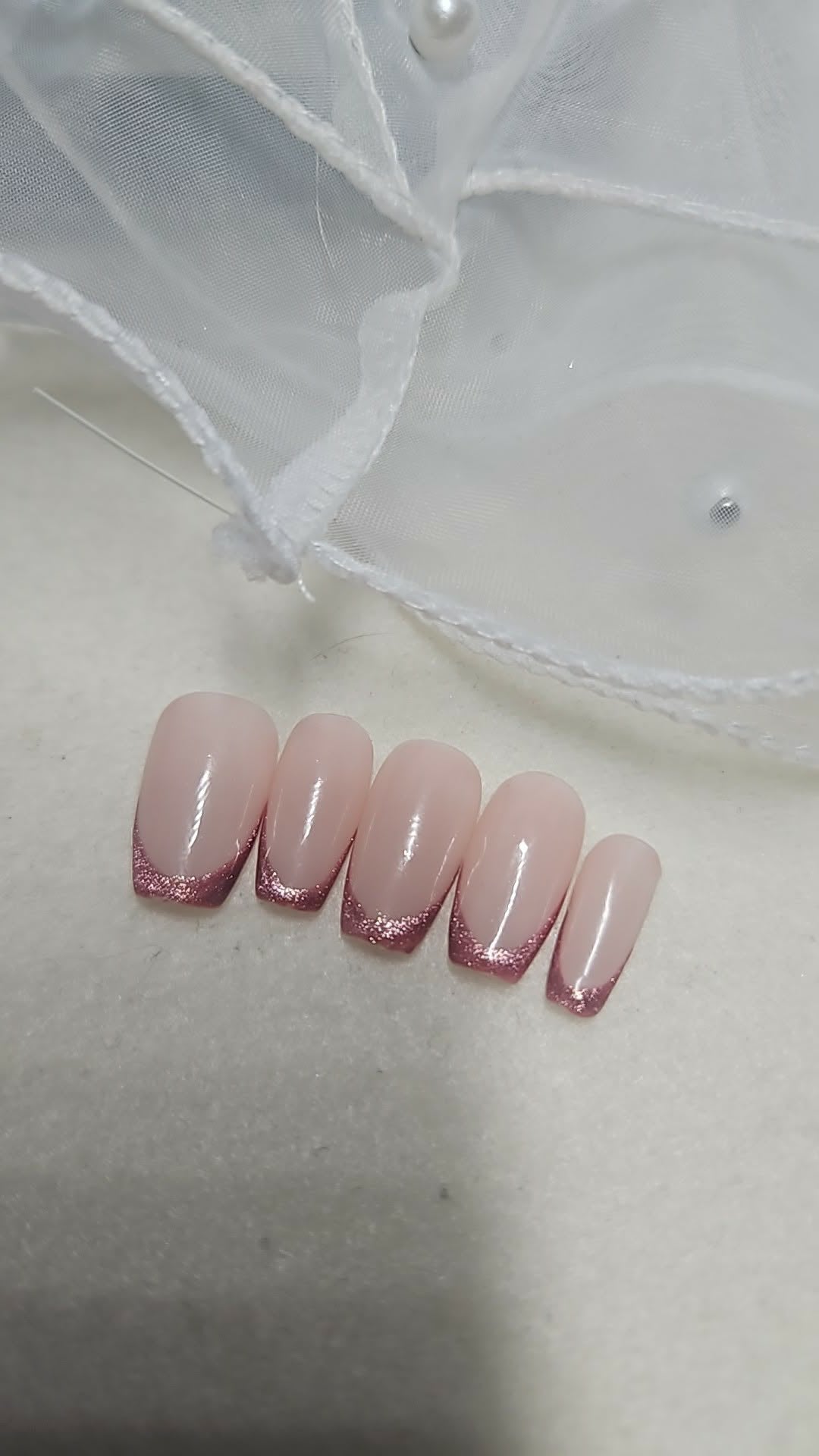 Press - On Nails French Golas Effet Cat Eyes Pressonnailsdesign