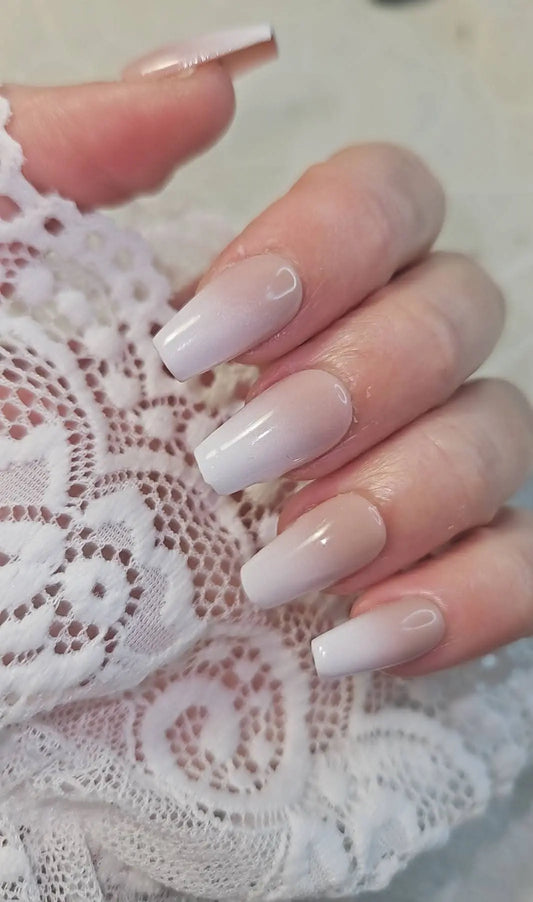 Press - on nails babyboomer Pressonnailsdesign