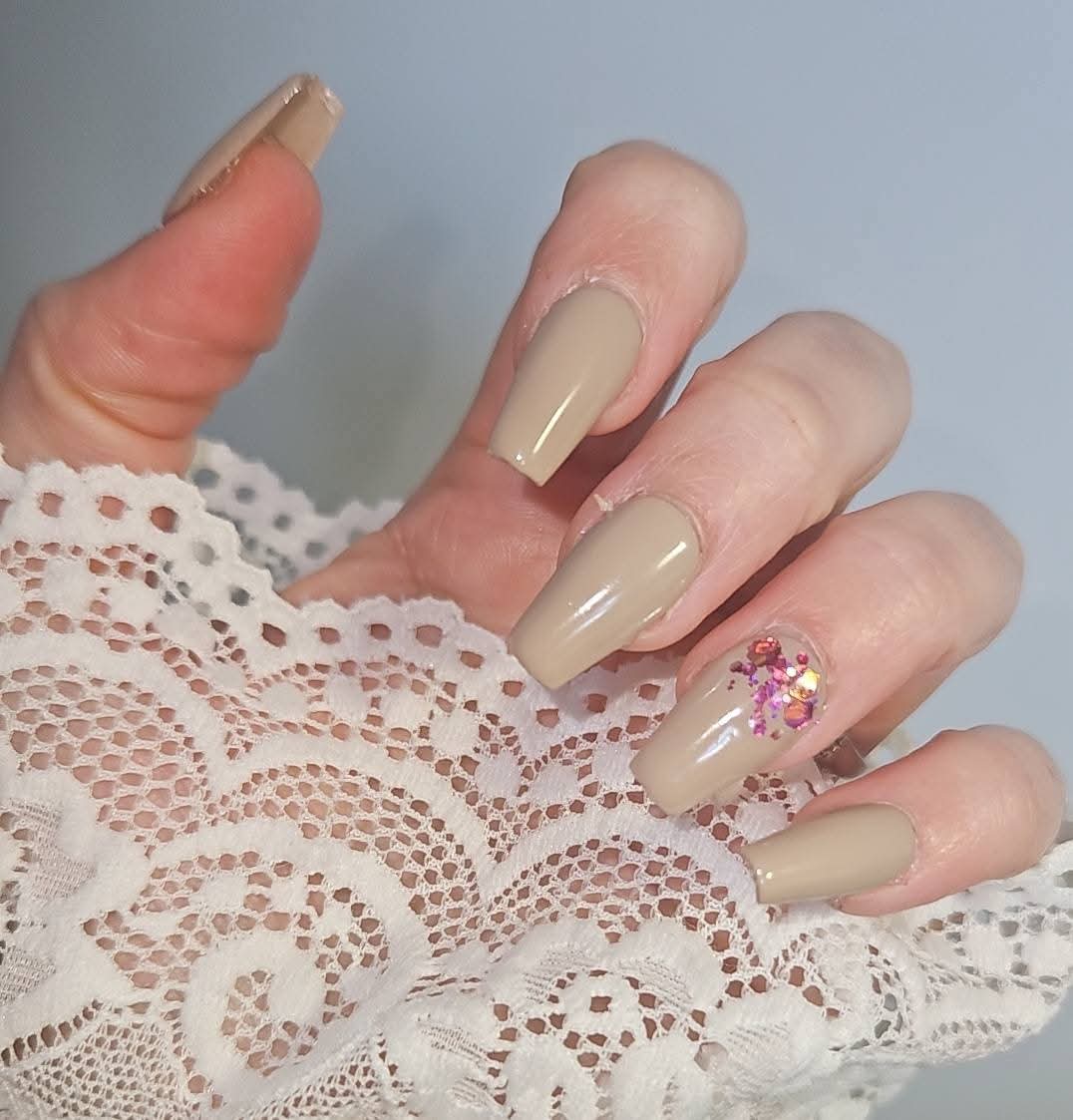 Press - on Nails  Élégance Nude & Éclat Rosé Pressonnailsdesign
