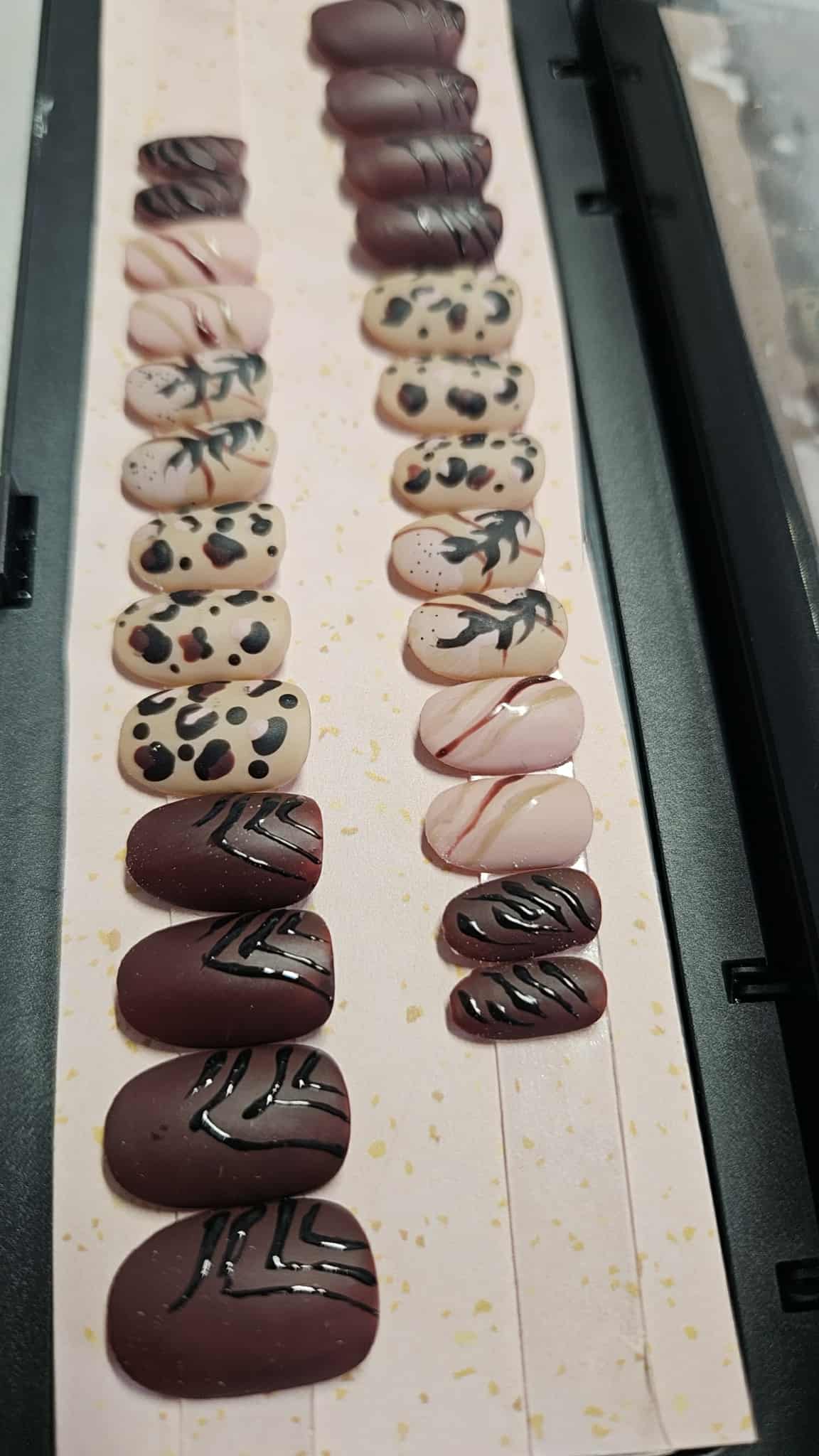 Press - On Nails Safari Chic Pressonnailsdesign