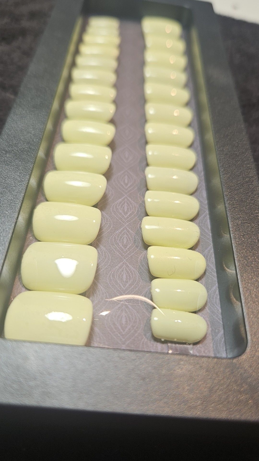 Press - on Nails Manucure Citronée Pressonnailsdesign