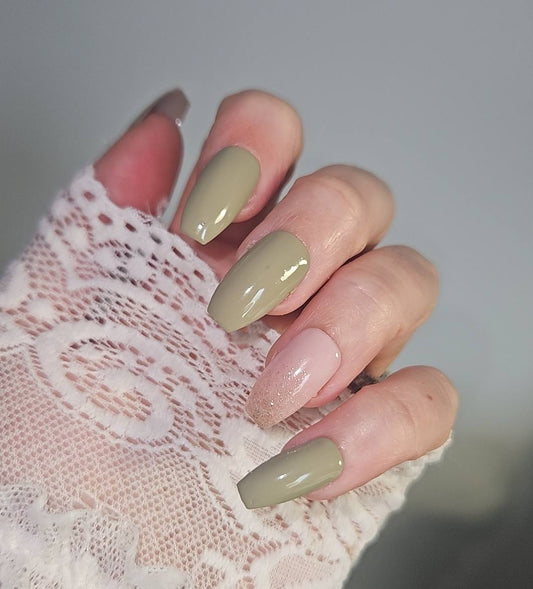 Press - on Nails Kaki Scintillant Pressonnailsdesign