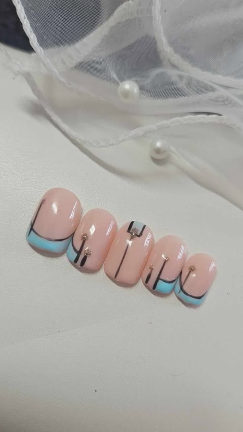 Press-on Nails Ondes Turquoise Pressonnailsdesign