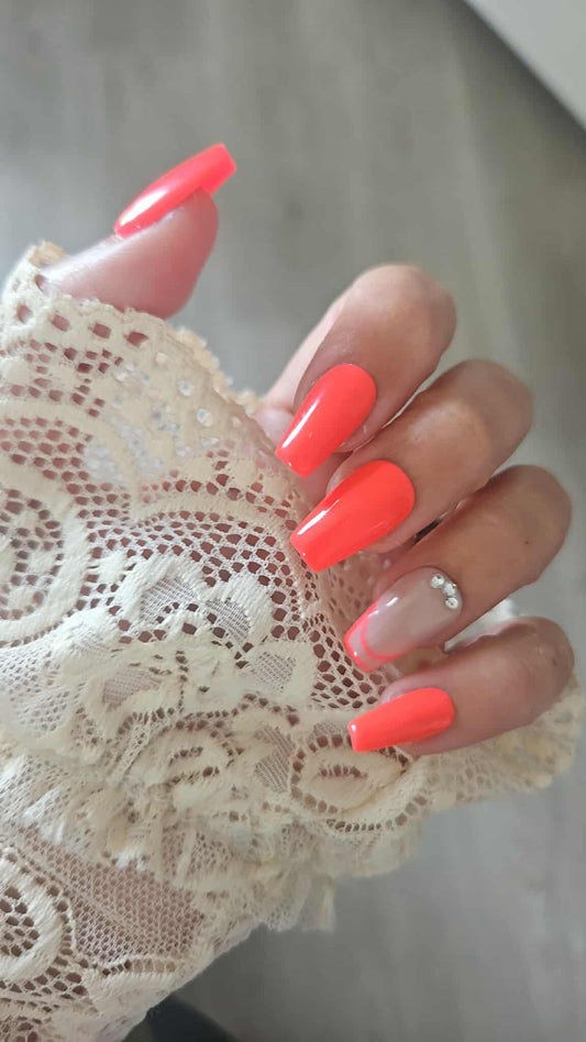 Press- on Nails Out of control Pressonnailsdesign