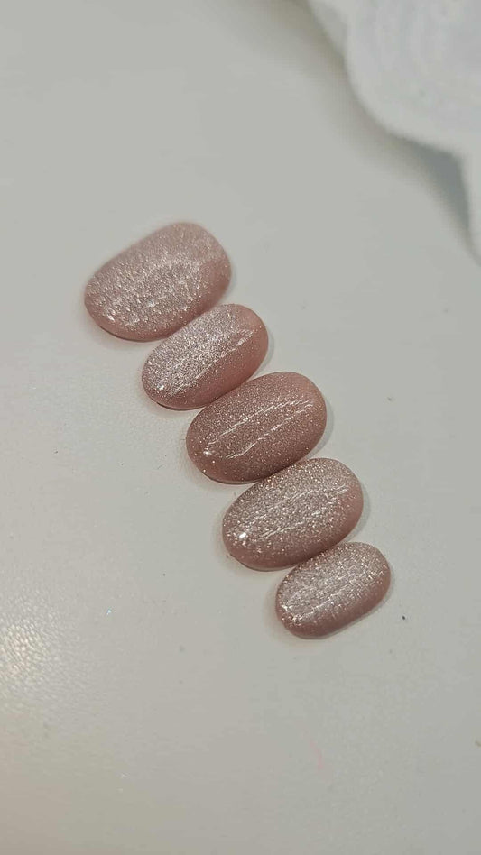 Press-O Nails Brown  Cat eyes Pressonnailsdesign