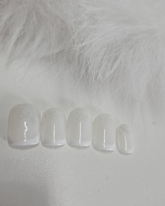 Press-On Nails Lait de Lune & Pluie d’Éclats Pressonnailsdesign