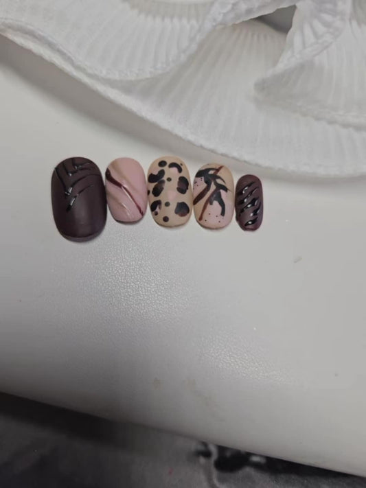 Press - On Nails Safari Chic Pressonnailsdesign