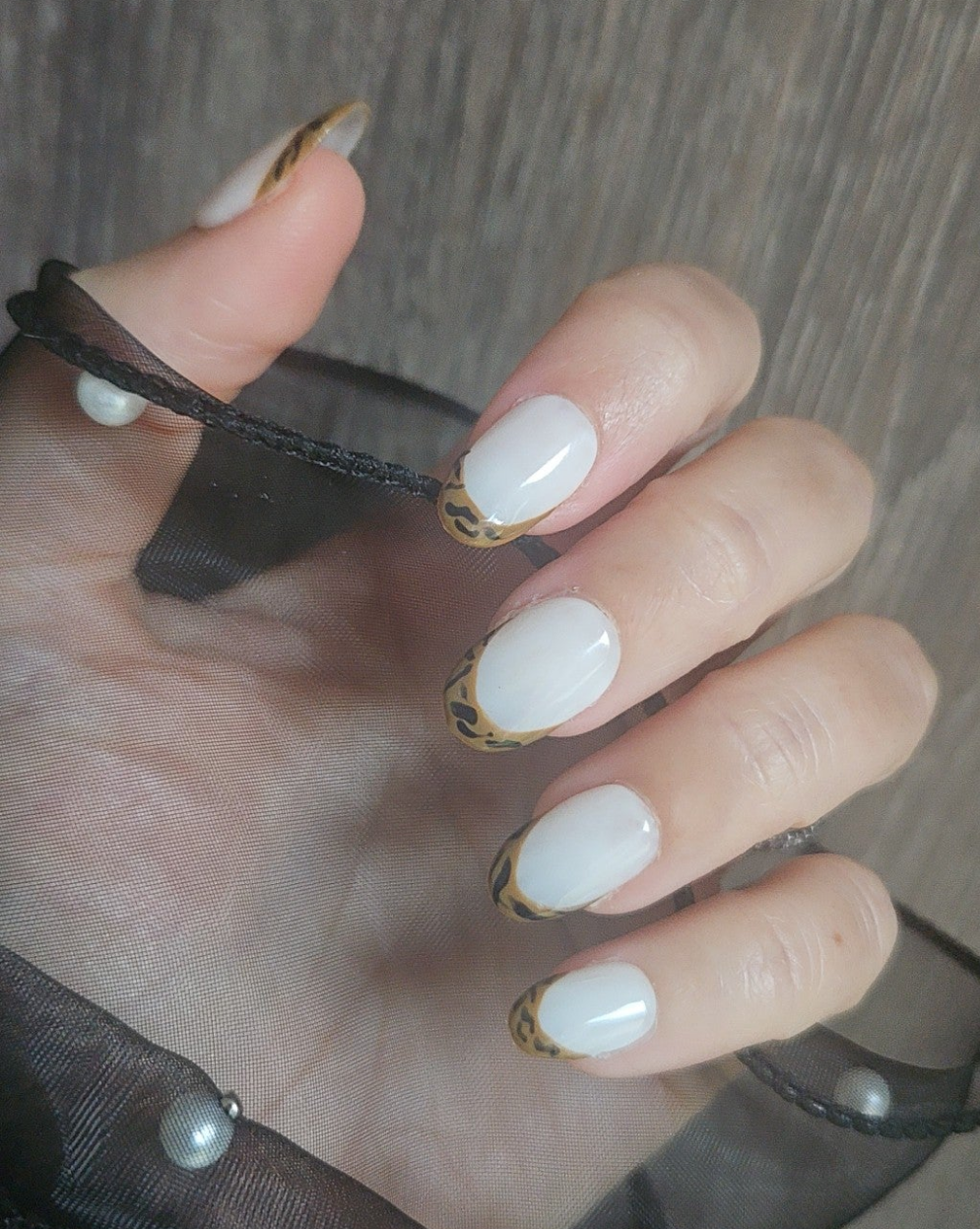 Press - on Nails French Léopard – Féroce, Française, Fabuleuse