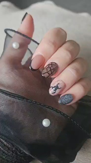 Press-On Nails Toile D'élégance