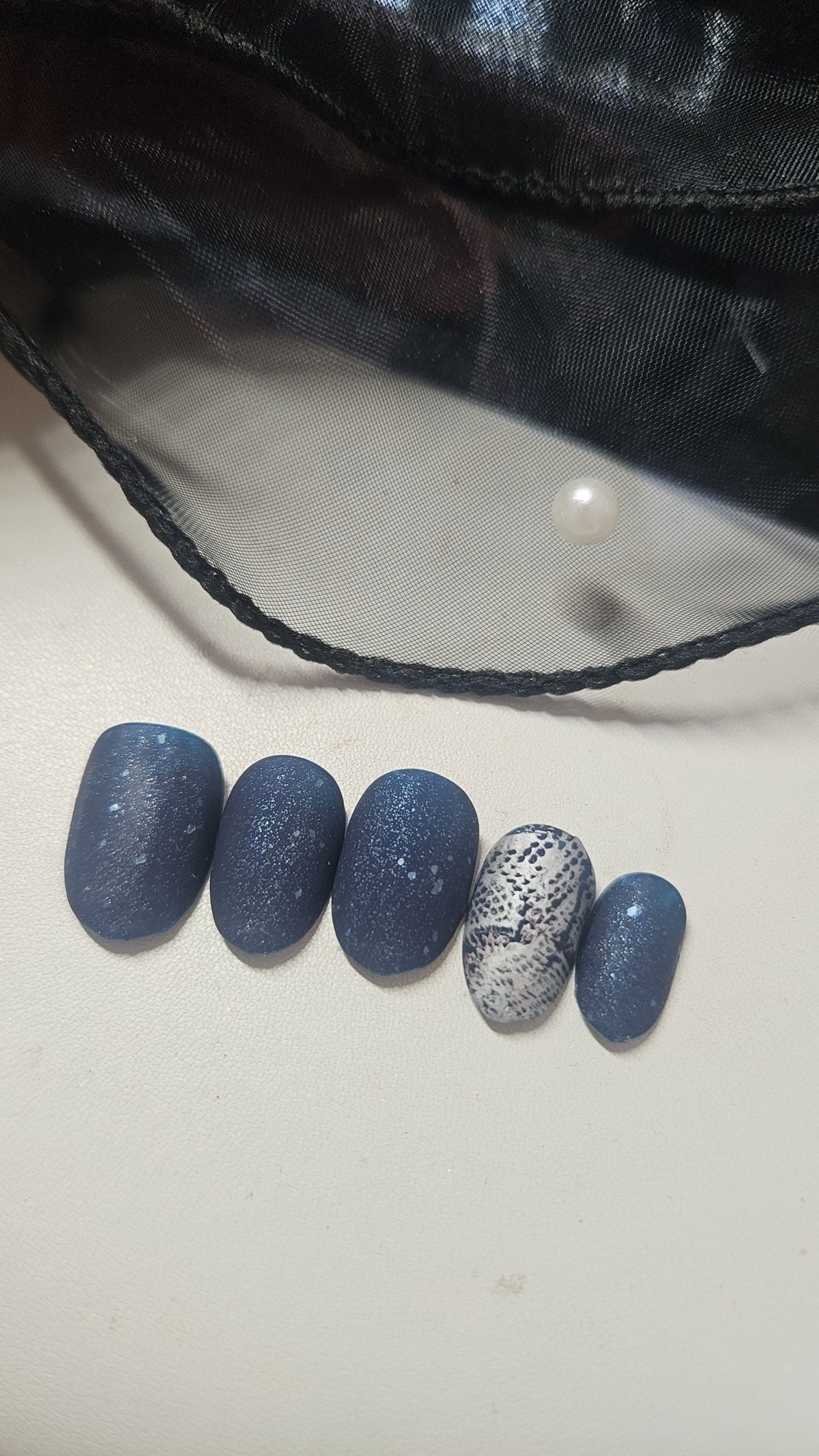 Press-On Nails Nuit Cuir & Serpent Pressonnailsdesign