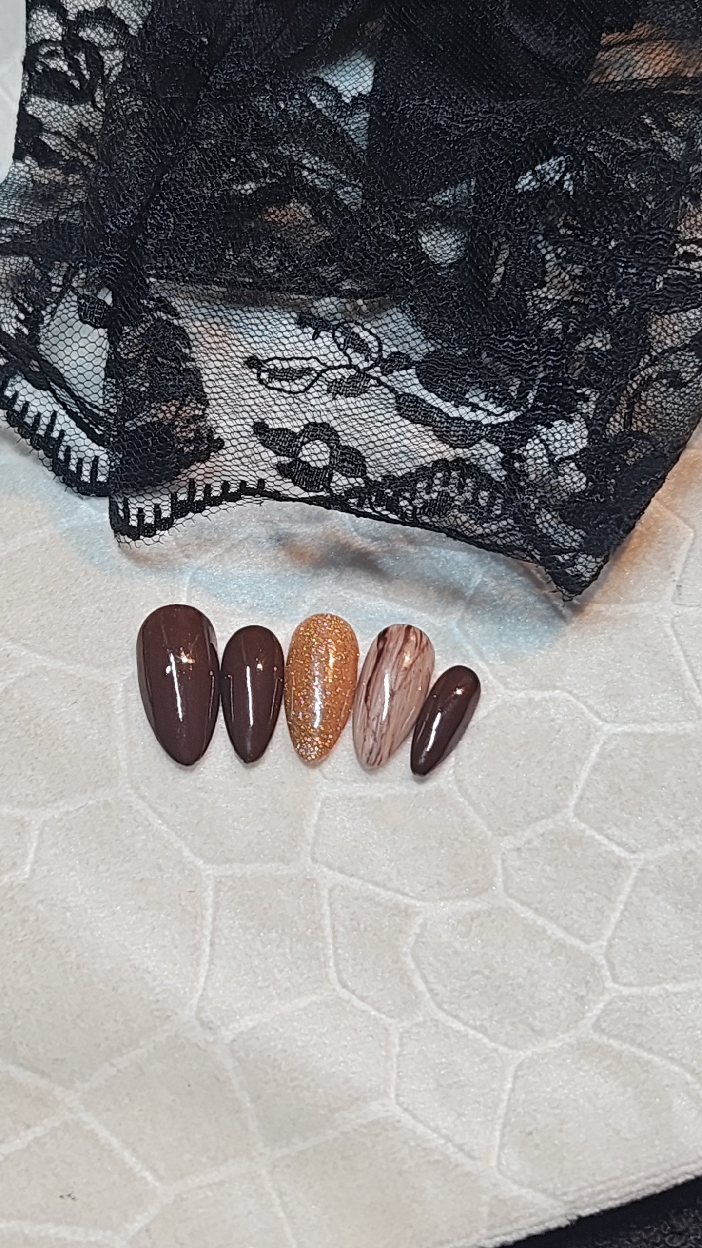Press-On Nails L’Écrin de Bois Cacaoté