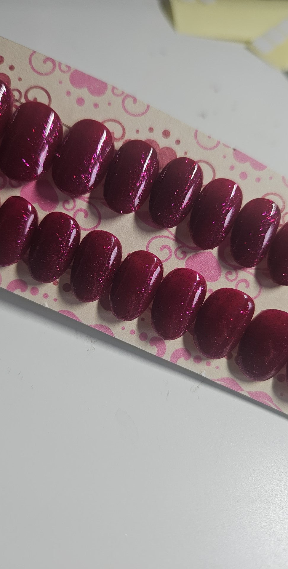 Press-On Nails iridescent violet
