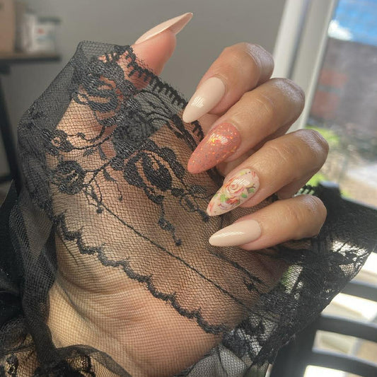 Press-On Nails Chic & Romantique Pressonnailsdesign