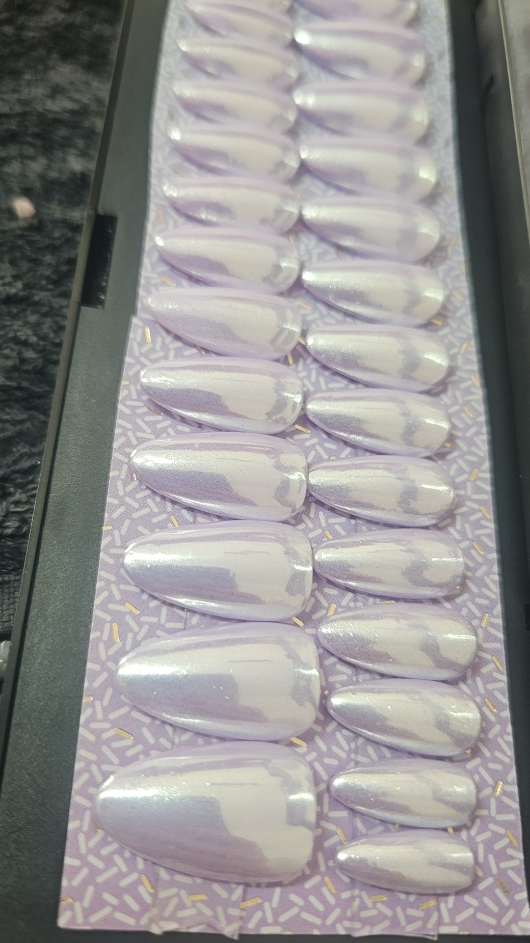 Press-On Nails Lilas Parme Effet Miroir Pressonnailsdesign