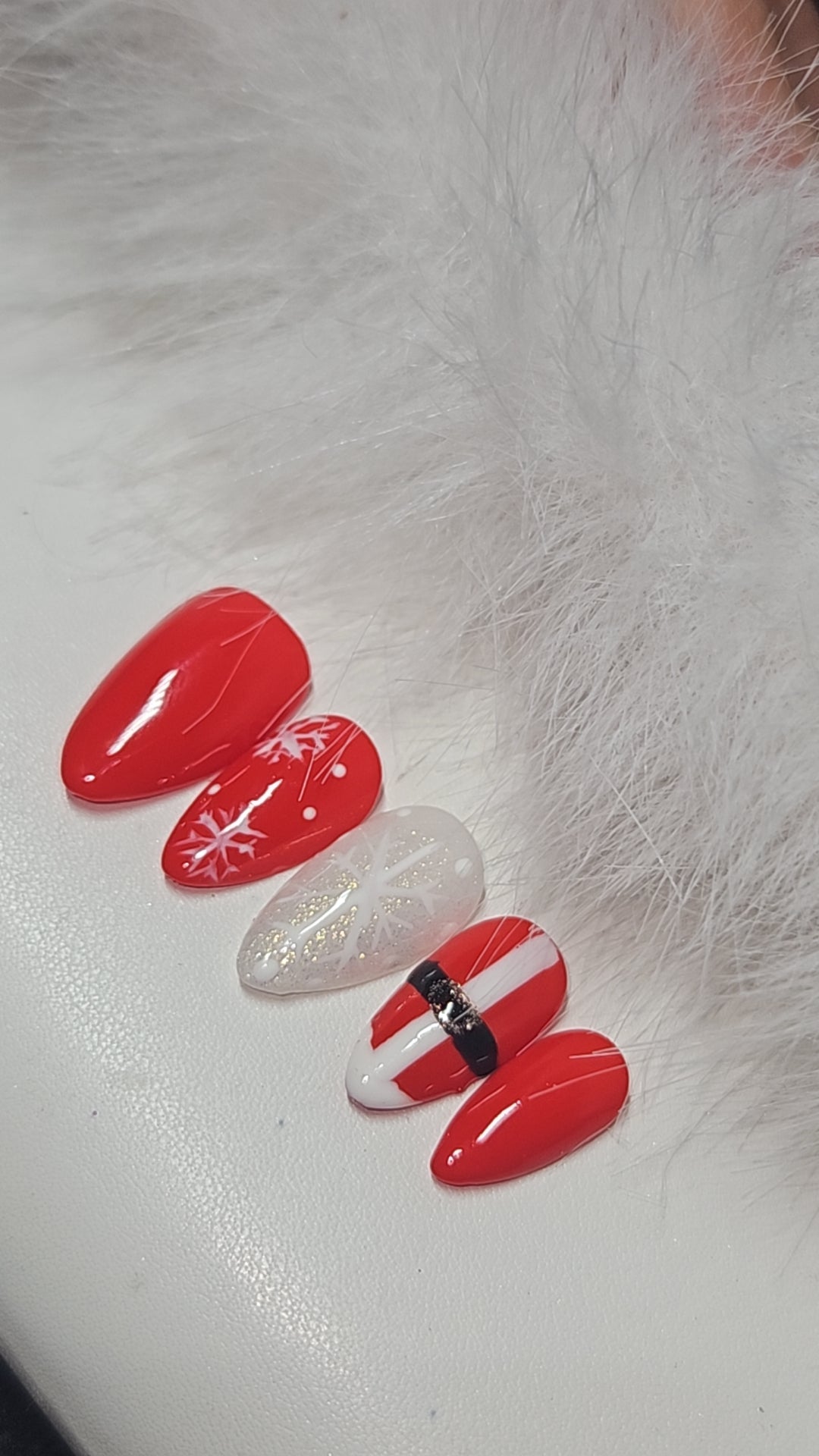 Press-On Nails FesTive  de Noël Pressonnailsdesign