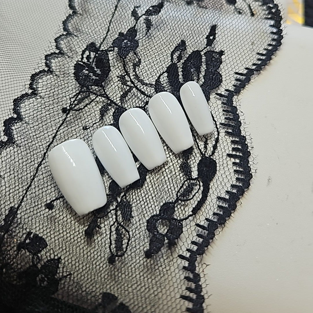 Press-On Nails white Pressonnailsdesign