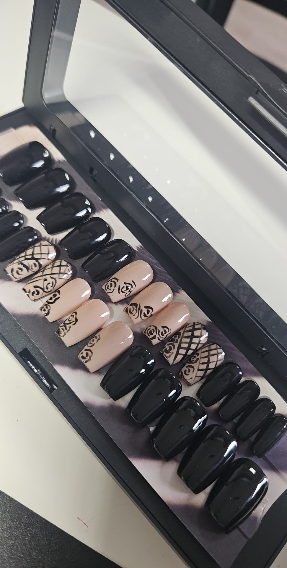 Press-On Nails Nude et Rose de Nuit Pressonnailsdesign