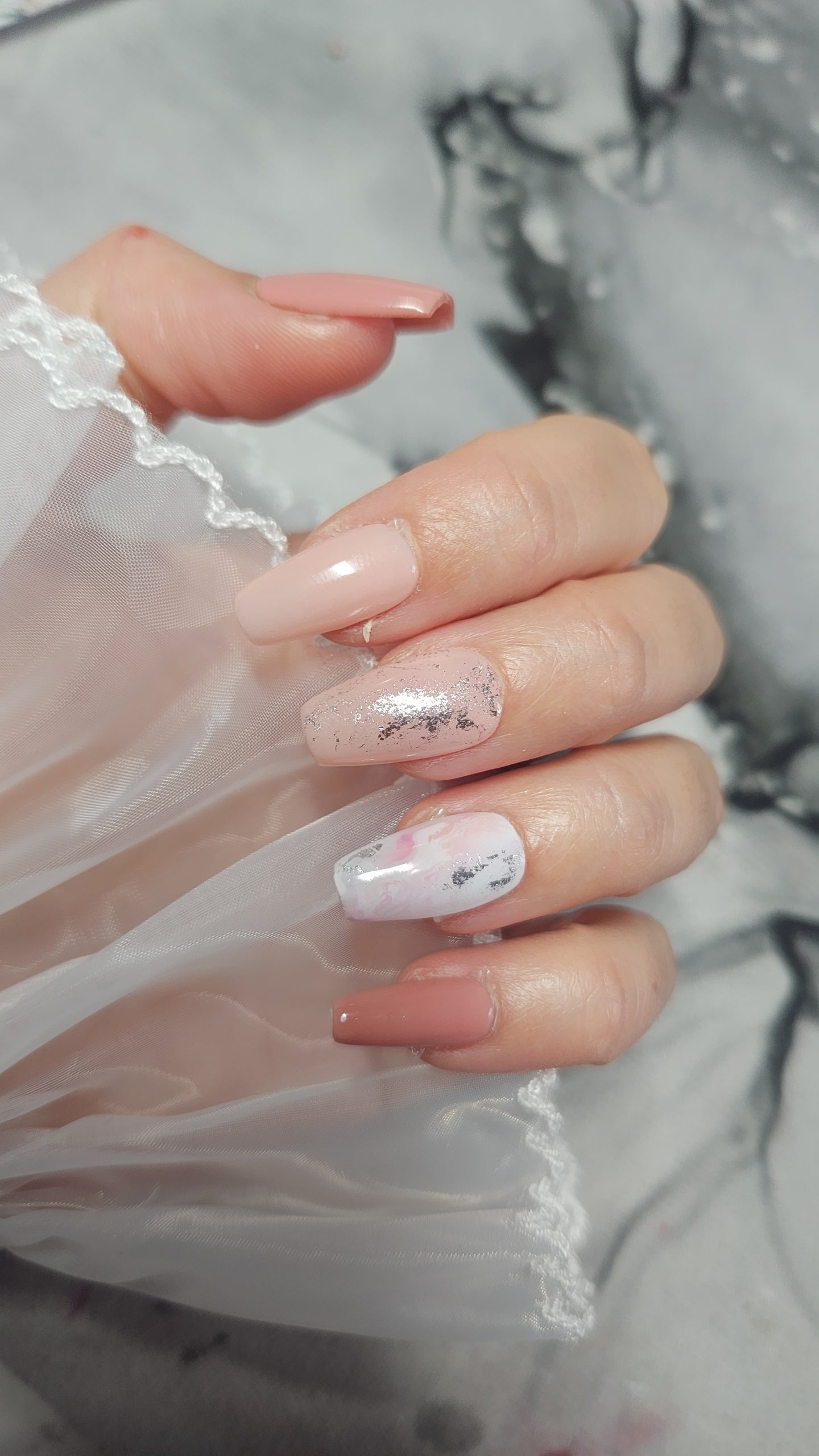 Press-On Nails Brume de Rose Pressonnailsdesign