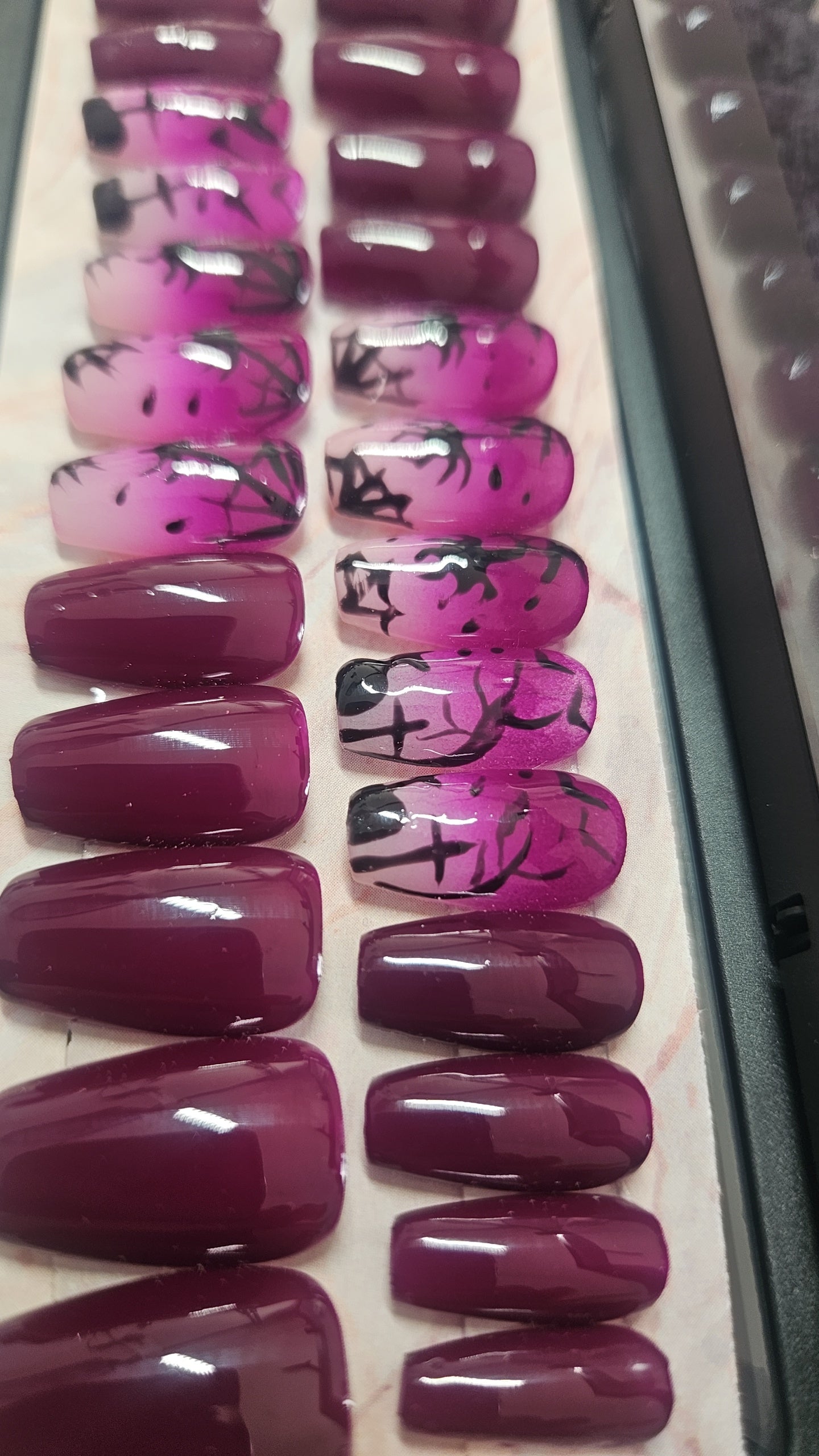 Press-on Nails Sortilège Dégradé Pressonnailsdesign