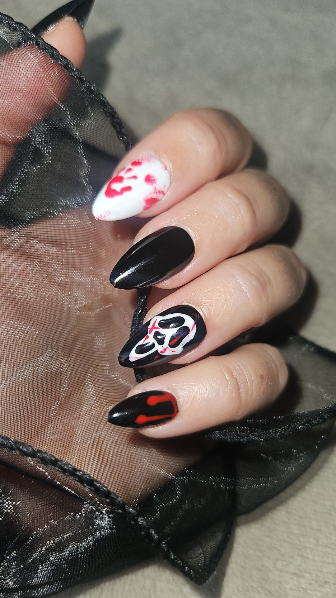 Press-On Nails Dark Scream Pressonnailsdesign