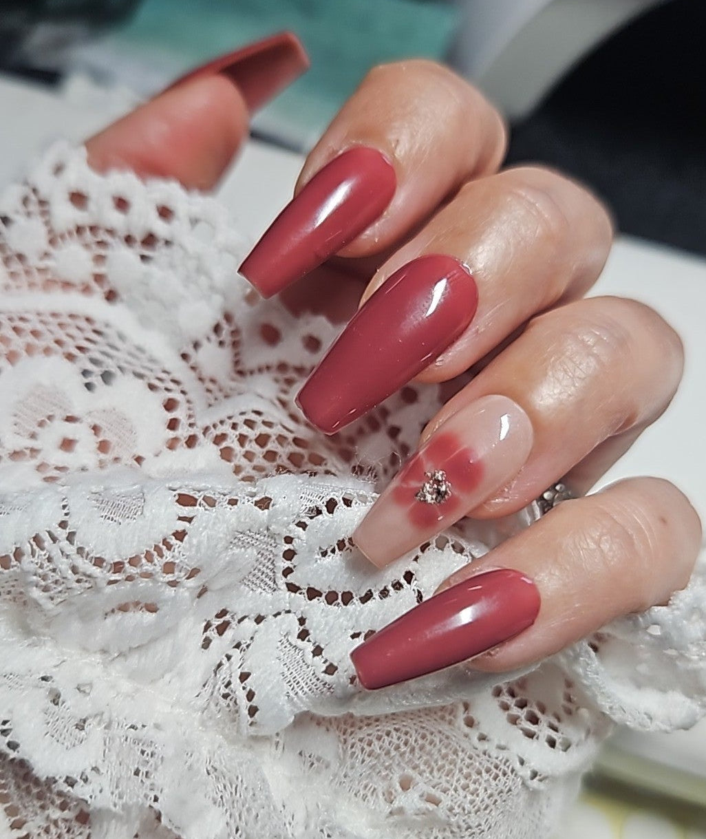Press-On Nails Vieux Rose aux accents rose gold Pressonnailsdesign