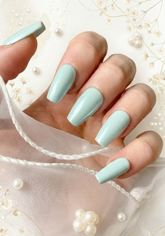 Press- On Nails Menthe givrée Nacrée Pressonnailsdesign
