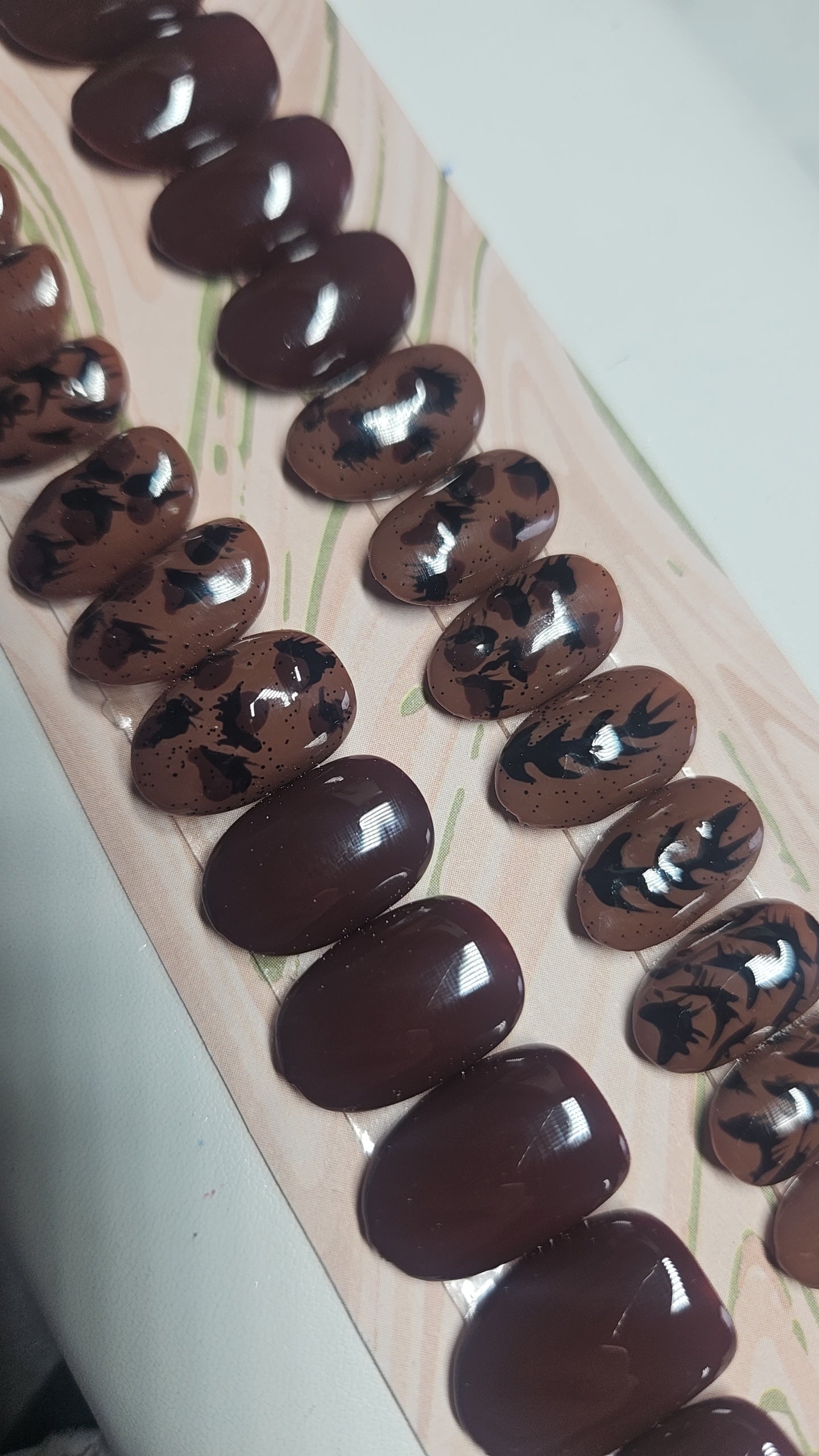 Press-On Nails Fauve Élégance Pressonnailsdesign