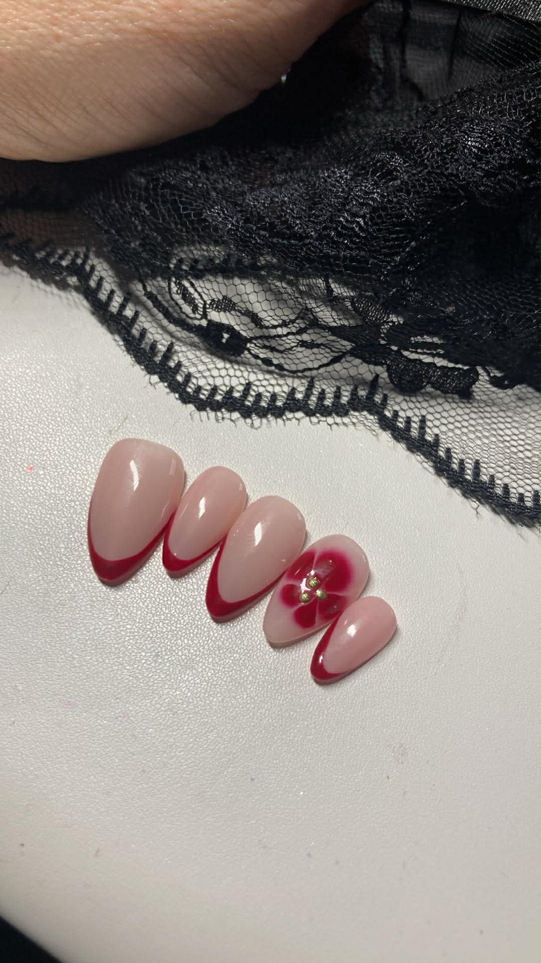 Press-On Nails Éclat Florale Pressonnailsdesign