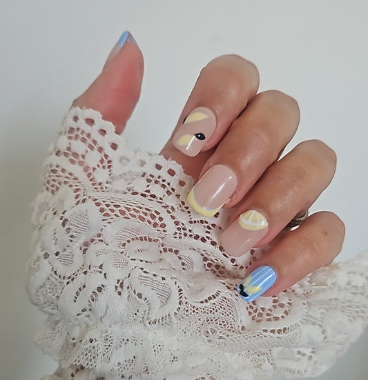 Press-On Nails Acidulé & Chic Pressonnailsdesign
