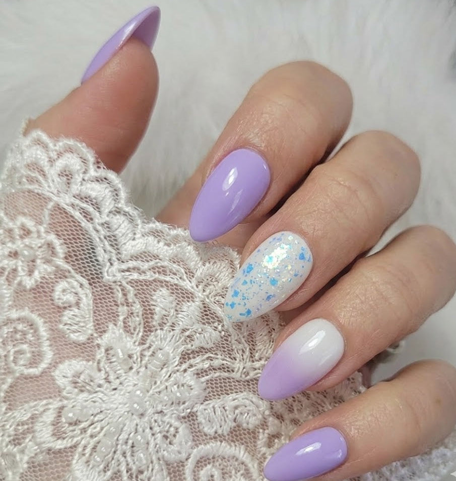 Press-On Nails L'Éclat de la Lavande Floconneuse Pressonnailsdesign