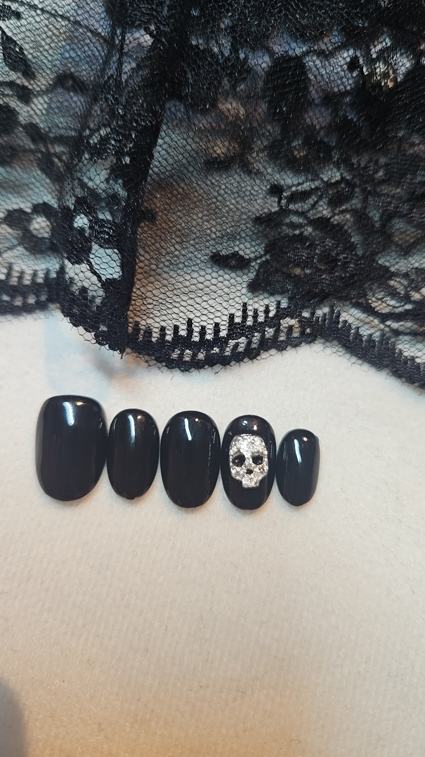 Press-On Nails Skull Élégance Pressonnailsdesign
