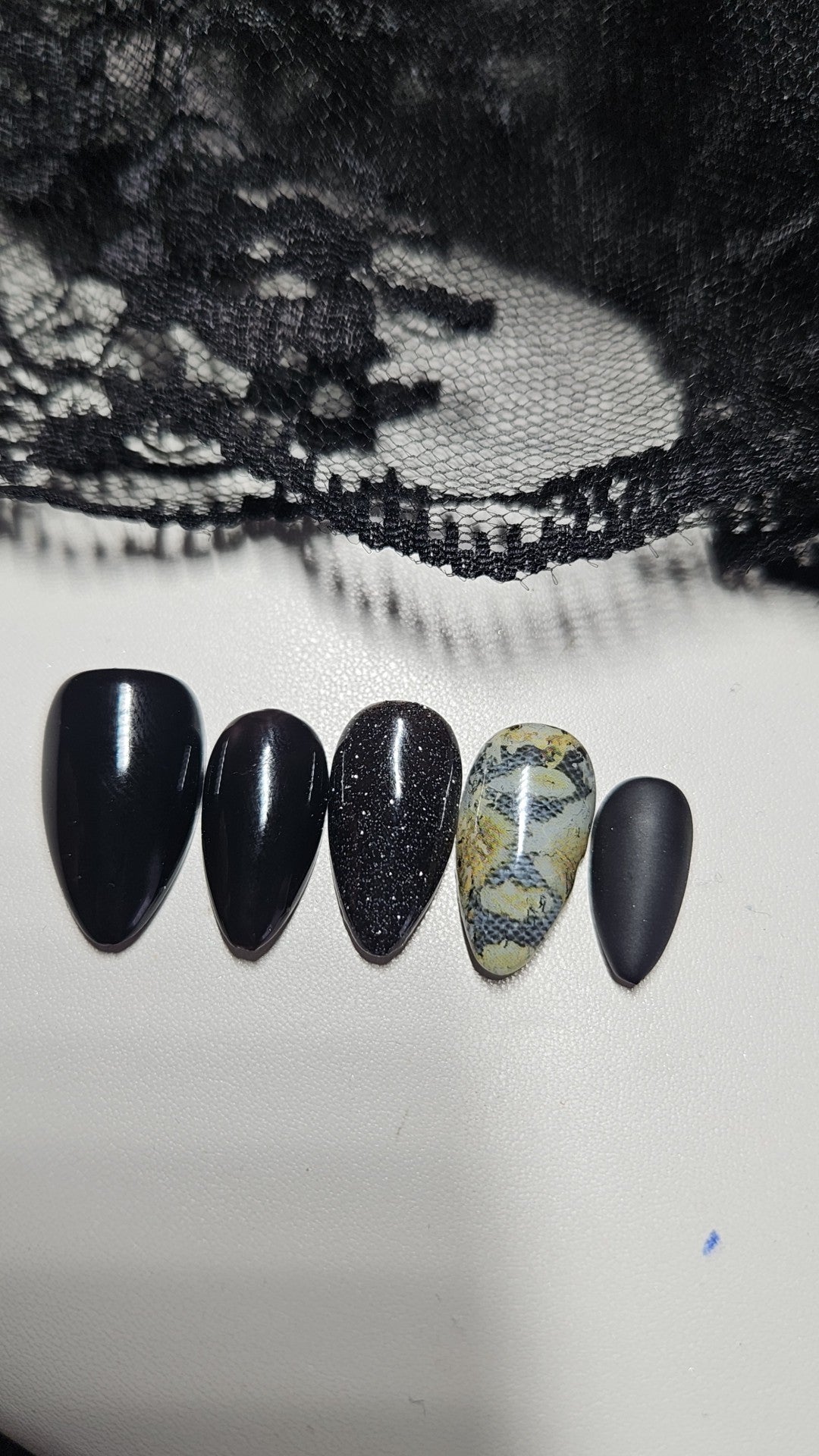 Sans titre 31oct._20:44 Pressonnailsdesign