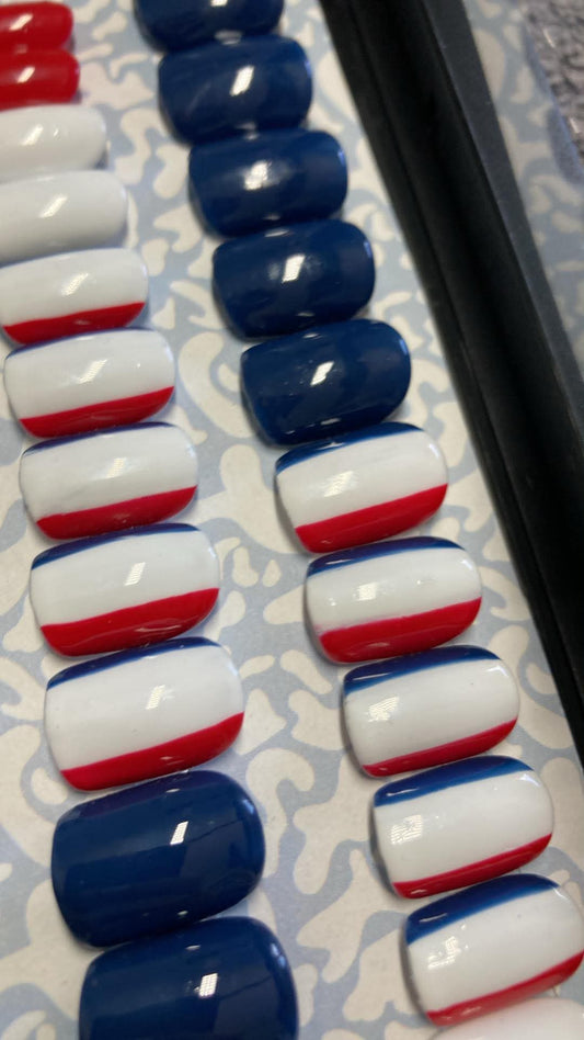 Press-On Nails French Touch Pressonnailsdesign
