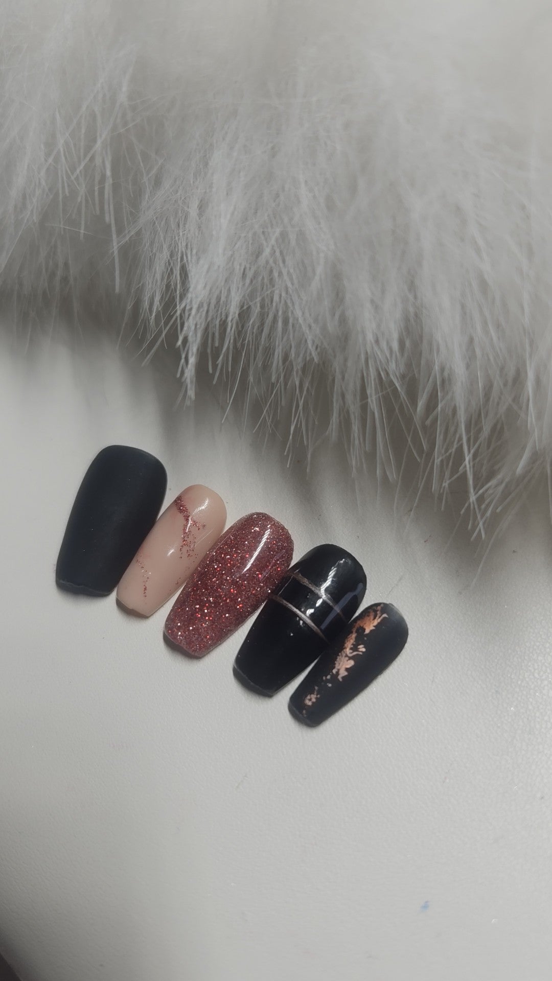Press-On Nails Éclat Rosé et Noir