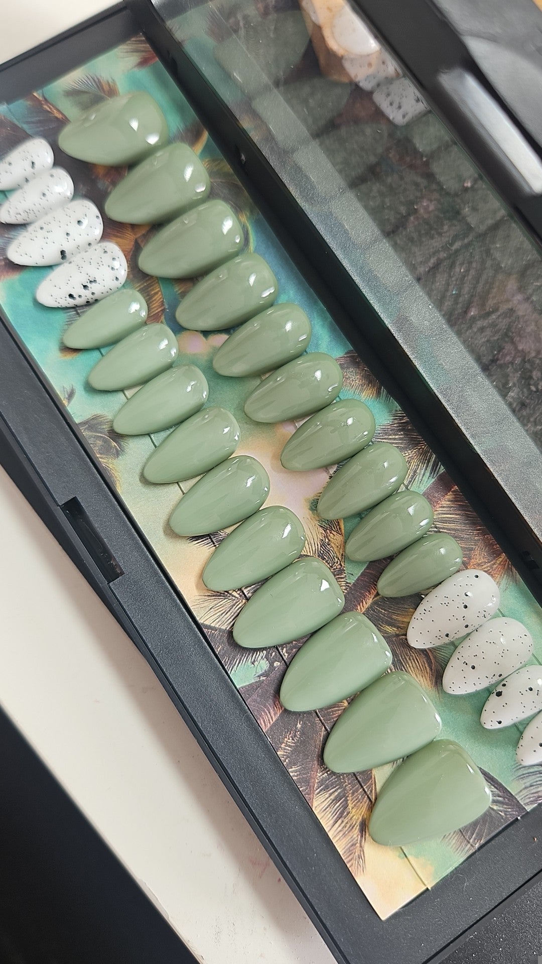 Press-On Nails Nuage Amande Pressonnailsdesign