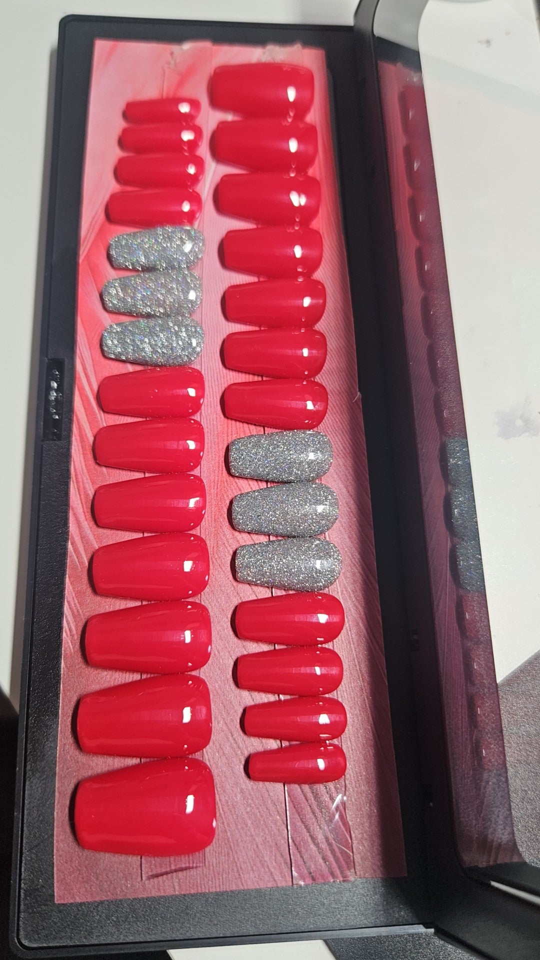 Press-on Nails Rpuge Coquelicot & Éclat d'Orage Pressonnailsdesign